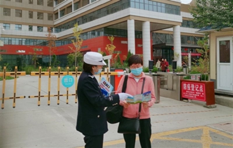 守护安全，宁夏交警情暖“夕阳红”.